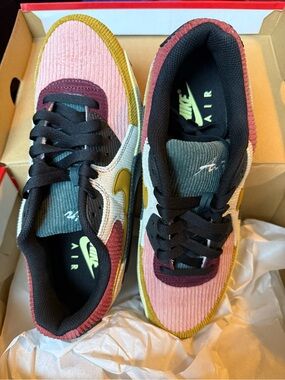RARE!!!Nike Air Corduroy Low-Top Sneakers in Pink, Olive & Burgundy